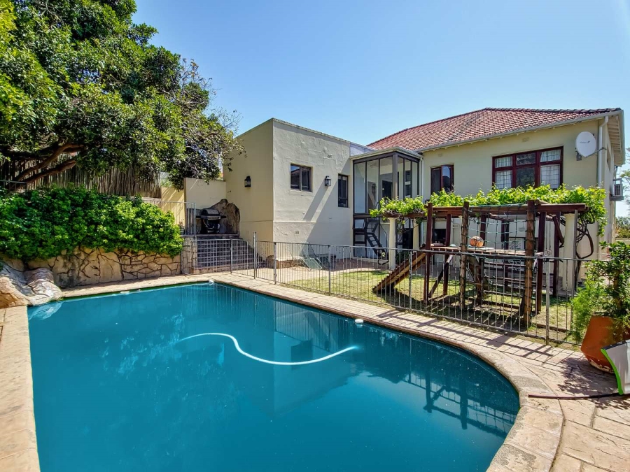 3 Bedroom Property for Sale in Fresnaye Western Cape